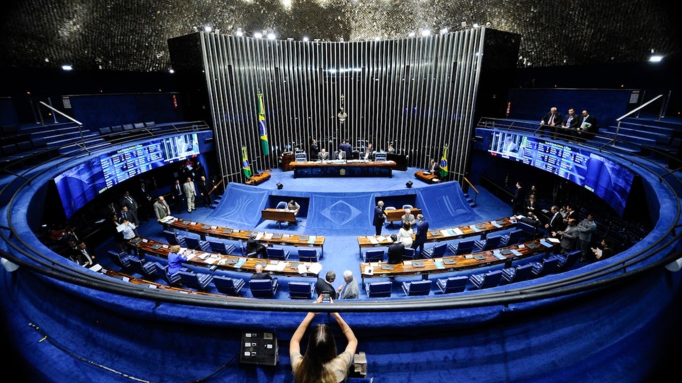 Imagem geral do plenário do Senado, em Brasília