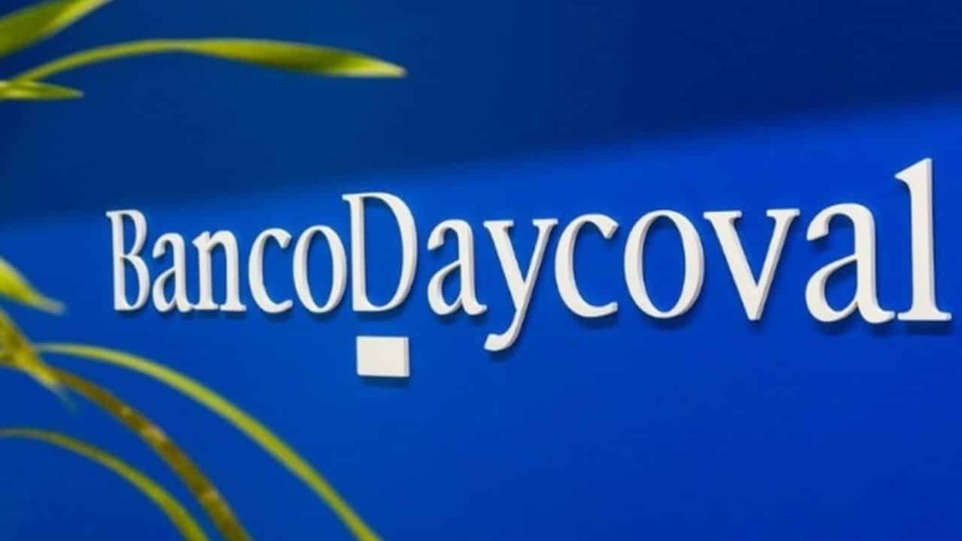 Daycoval capta mais R$ 800 milhões para financiar mulheres