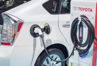 Pioneira dos híbridos, Toyota faz sua maior aposta em carros elétricos