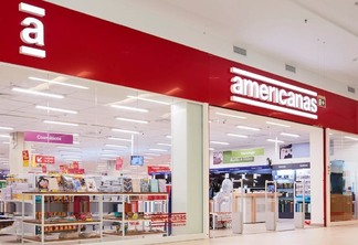 Fachada de unidade das Lojas Americanas em shopping center