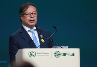 O presidente da Colômbia, Gustavo Petro, discursa na COP28