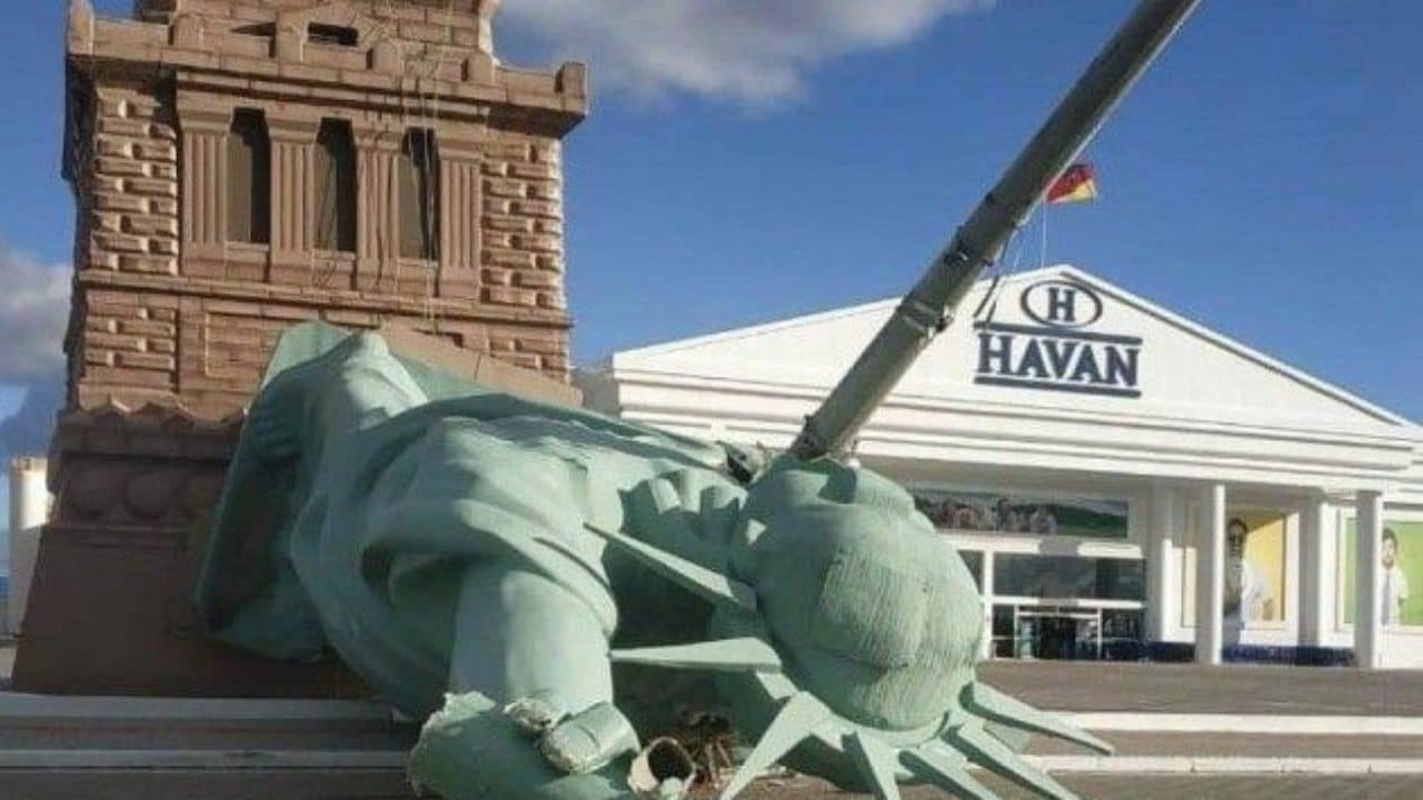 OPINIÃO: Era uma vez um país que ‘ripava’ sua história sob aplausos (e risos) de empresários OPINIÃO: Era uma vez um país que ‘ripava’ sua história sob aplausos (e risos) de empresários