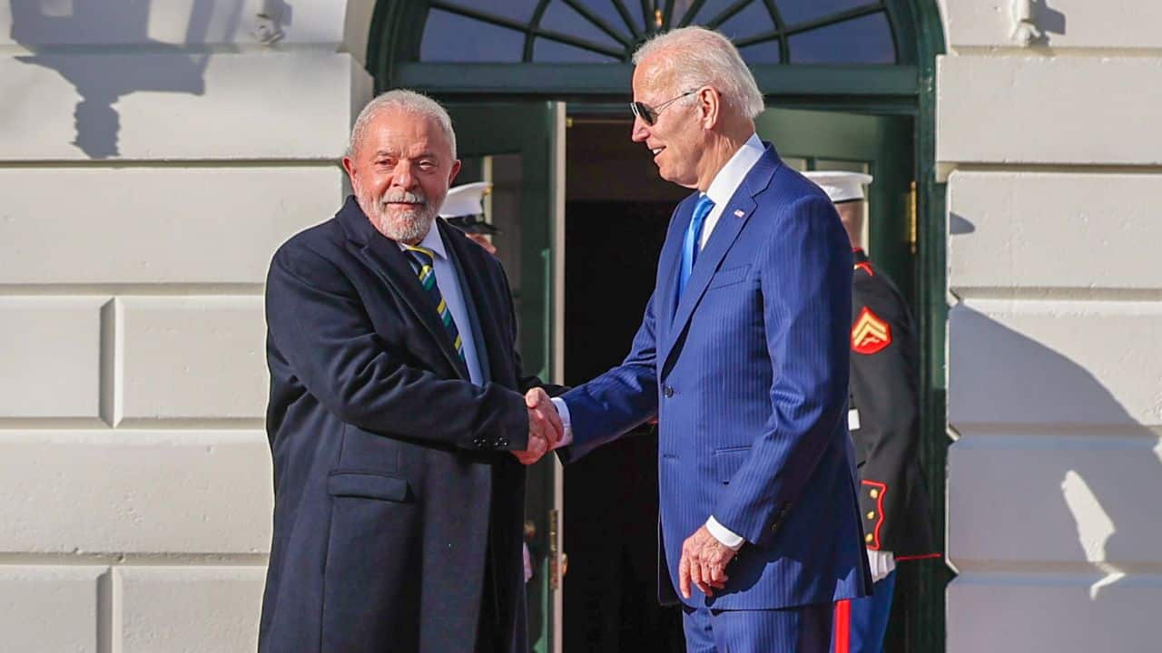 Biden promete US$ 500 milhões para o Fundo Amazônia Biden promete US$ 500 milhões para o Fundo Amazônia