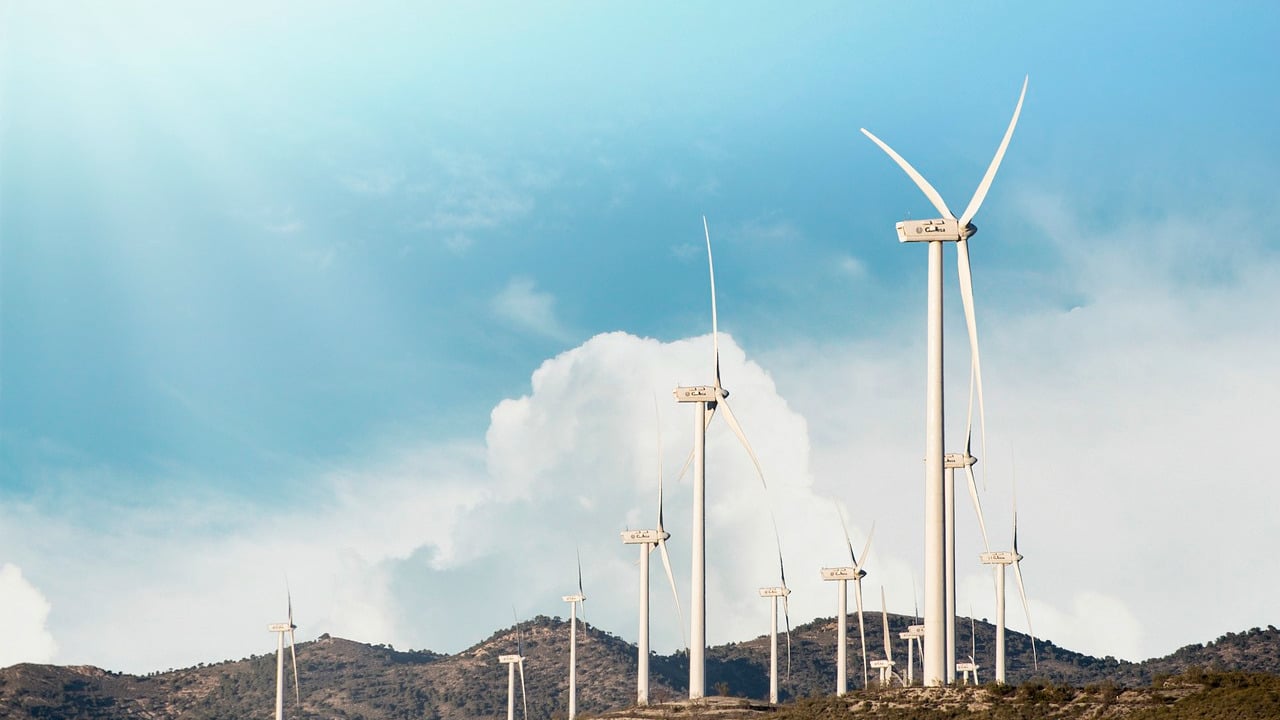 Eletrobras estuda 11 aquisições em renováveis e vê potencial em hidrogênio verde Eletrobras estuda 11 aquisições em renováveis e vê potencial em hidrogênio verde