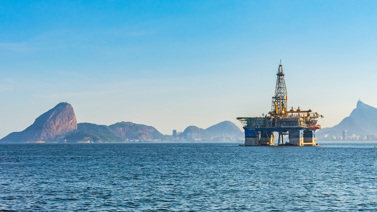 Plataforma de petróleo no Rio de Janeiro Plataforma de petróleo no Rio de Janeiro